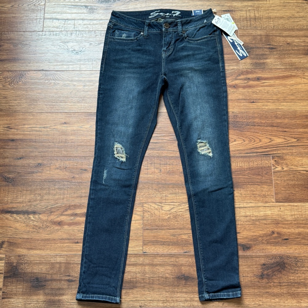 Seven7 Women’s Skinny Stretch Distressed Dark Wash Jeans Size 4 NWT